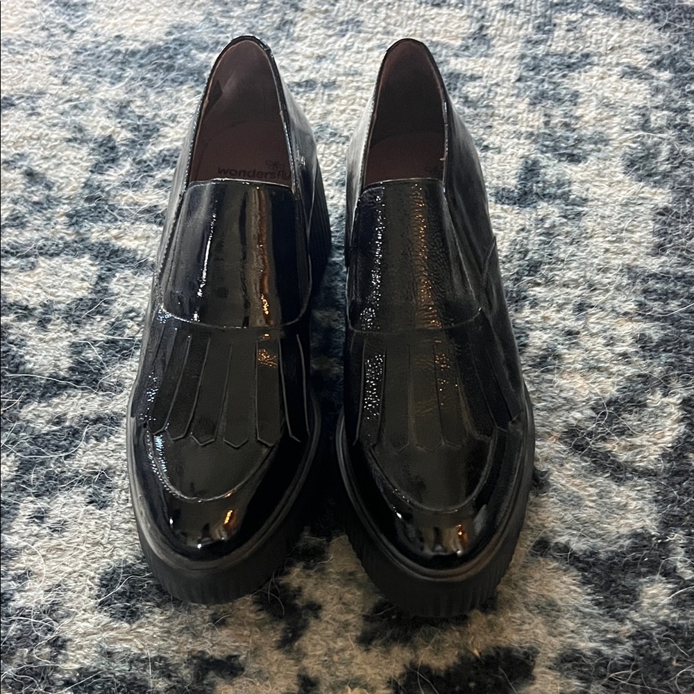 Elegant Black Patent Leather Women’s Slip-On Loafers